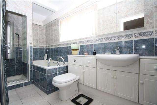  Image of 5 bedroom Detached house for sale in Gerald Road Worthing BN11 at West Worthing, BN11 5QG