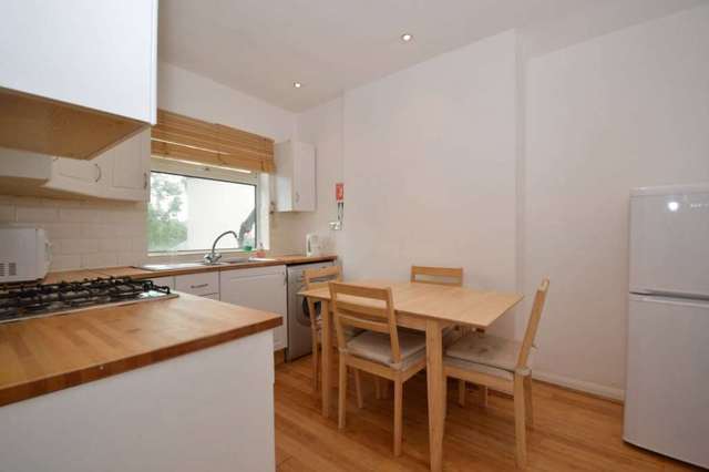  Image of 2 bedroom Apartment to rent in Glenthorne Road London N11 at Glenthorne Road Friern Barnet London, N11 3HU