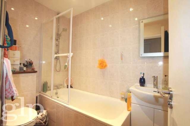  Image of 1 bedroom Apartment to rent in Goodge Street London W1T at Goodge Street Fitzrovia London, W1T 4NE