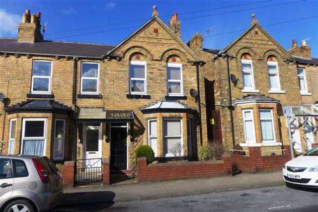  Image of 3 bedroom Detached house to rent in Gordon Street Scarborough YO12 at Falsgrave, YO12 7RU