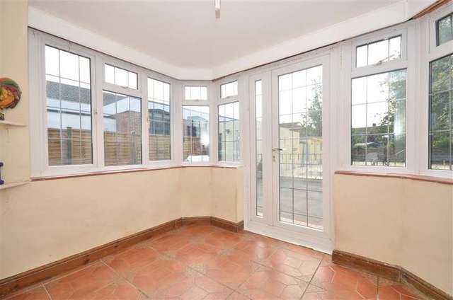  Image of 3 bedroom Bungalow for sale in Gossamer Lane Bognor Regis PO21 at Bognor Regis West Sussex Bognor Regis, PO21 3DD