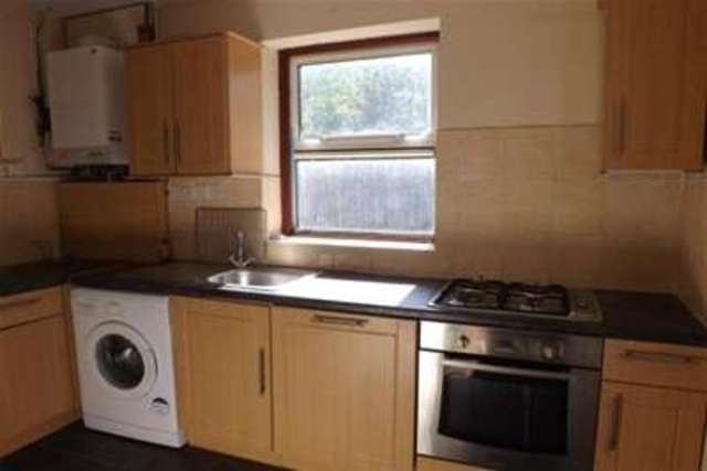  Image of 4 bedroom Detached house to rent in Grove Green Road London E11 at London, E11 4EG
