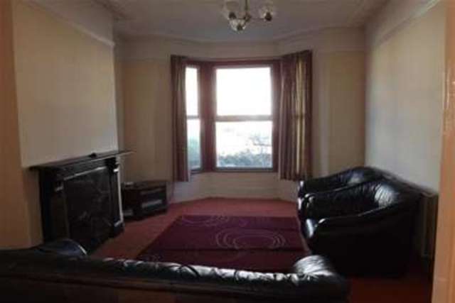  Image of 4 bedroom Detached house to rent in Grove Green Road London E11 at London, E11 4EG