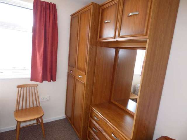  Image of 1 bedroom House Share to rent in Guildford Road Colchester CO1 at Colchester, CO1 2RT