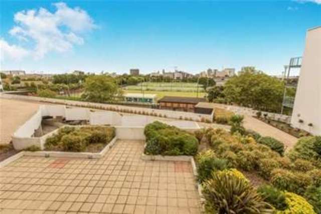  Image of 1 bedroom Flat to rent in Gunwharf Quays Portsmouth PO1 at Portsmouth, PO1 3ET