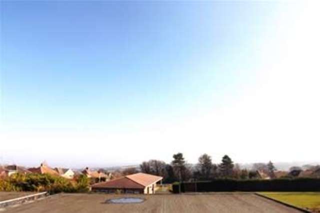  Image of 2 bedroom Flat to rent in Hallam Grange Close Sheffield S10 at Sheffield, S10 4BN