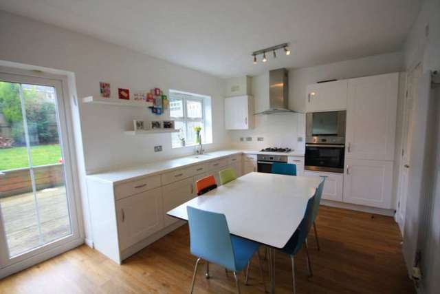  Image of 4 bedroom Town House for sale in Hampstead Drive Whitefield Manchester M45 at Hampstead Drive Whitefield Manchester, M45 7YA