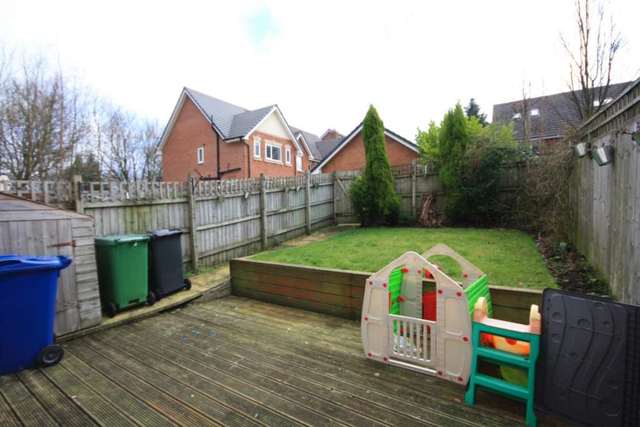  Image of 4 bedroom Town House for sale in Hampstead Drive Whitefield Manchester M45 at Hampstead Drive Whitefield Manchester, M45 7YA