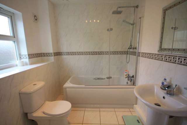  Image of 4 bedroom Town House for sale in Hampstead Drive Whitefield Manchester M45 at Hampstead Drive Whitefield Manchester, M45 7YA