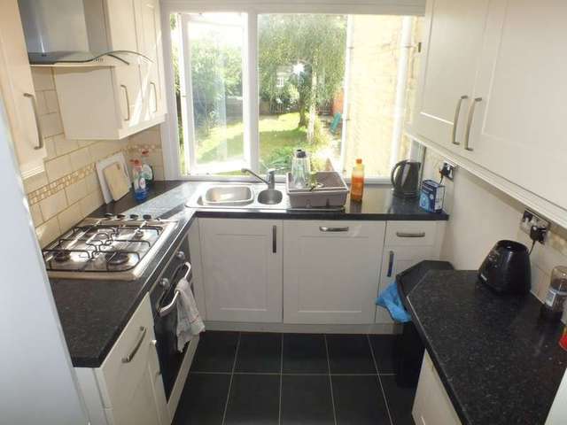  Image of 1 bedroom Detached house to rent in Hanwood Close Woodley Reading RG5 at Woodley Reading Berkshire, RG5 3AB