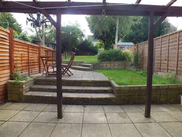  Image of 1 bedroom Detached house to rent in Hanwood Close Woodley Reading RG5 at Woodley Reading Berkshire, RG5 3AB