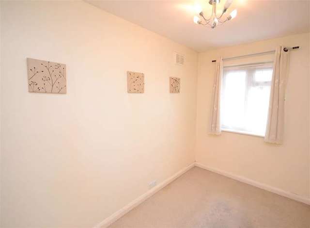  Image of 2 bedroom Maisonette to rent in Harrow View Harrow HA1 at Greenhill, HA1 1RG