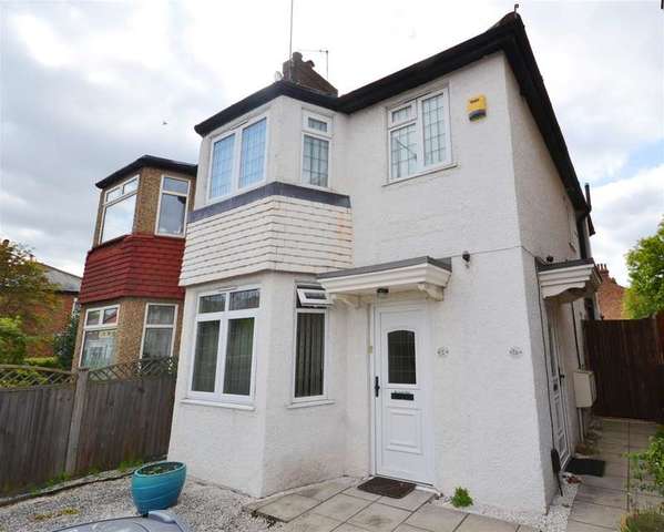  Image of 2 bedroom Maisonette to rent in Harrow View Harrow HA1 at Greenhill, HA1 1RG