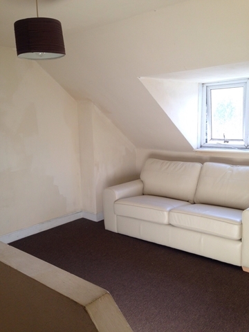  Image of 1 bedroom Flat to rent in Hart Road Wolverhampton WV11 at 24 Hart Road  Wolverhampton, WV11 3QJ