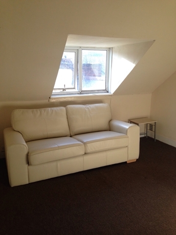  Image of 1 bedroom Flat to rent in Hart Road Wolverhampton WV11 at 24 Hart Road  Wolverhampton, WV11 3QJ