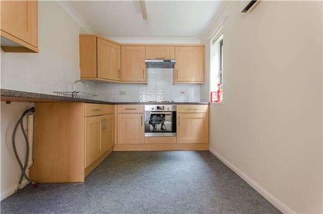  Image of 1 bedroom Retirement Property for sale in Arbury Road Cambridge CB4 at Cambridge, CB4 2JY