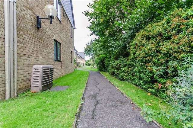  Image of 1 bedroom Retirement Property for sale in Arbury Road Cambridge CB4 at Cambridge, CB4 2JY