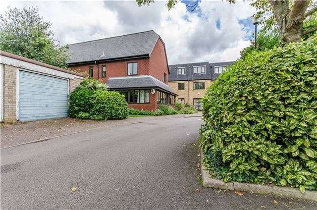  Image of 1 bedroom Retirement Property for sale in Arbury Road Cambridge CB4 at Cambridge, CB4 2JY