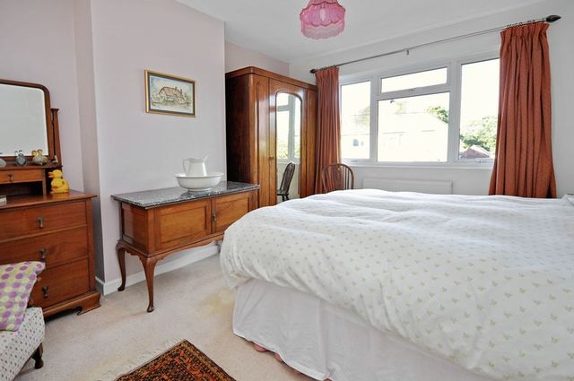  Image of 3 bedroom Semi-Detached house for sale in Heather Road Milton Abingdon OX14 at Heather Road  Milton, OX14 4EX