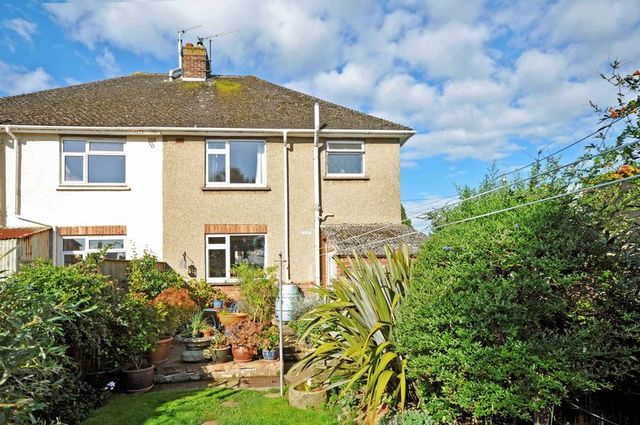  Image of 3 bedroom Semi-Detached house for sale in Heather Road Milton Abingdon OX14 at Heather Road  Milton, OX14 4EX