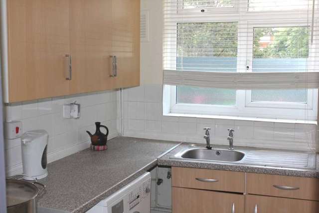  Image of 1 bedroom Apartment to rent in Henley Close St. Marychurch Street London SE16 at Henley Close, St Mary`s Church Street Rotherhithe London, SE16 4JB