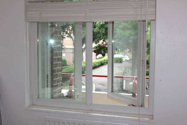  Image of 1 bedroom Apartment to rent in Henley Close St. Marychurch Street London SE16 at Henley Close, St Mary`s Church Street Rotherhithe London, SE16 4JB