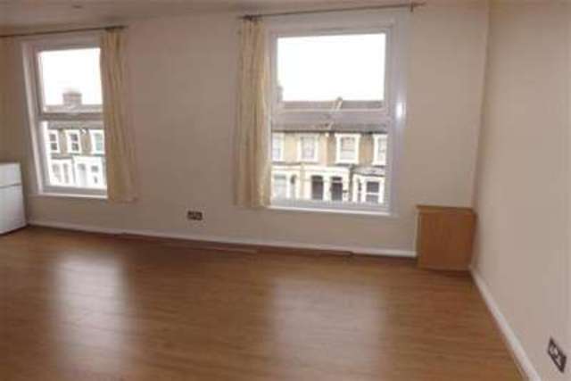  Image of 1 bedroom Flat to rent in High Road Leyton London E10 at London, E10 5PS