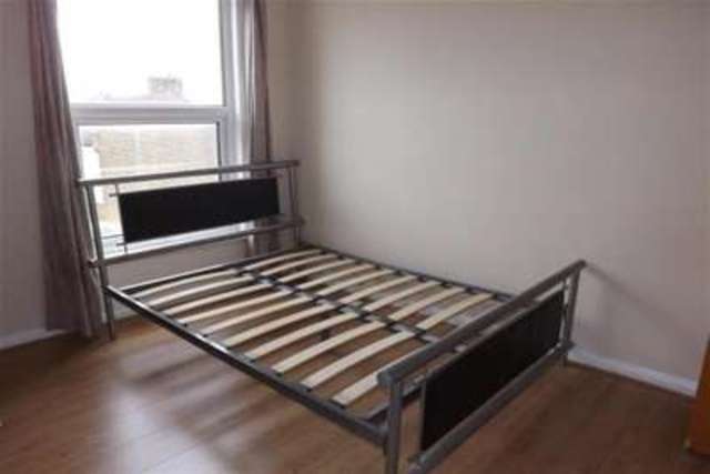  Image of 1 bedroom Flat to rent in High Road Leyton London E10 at London, E10 5PS