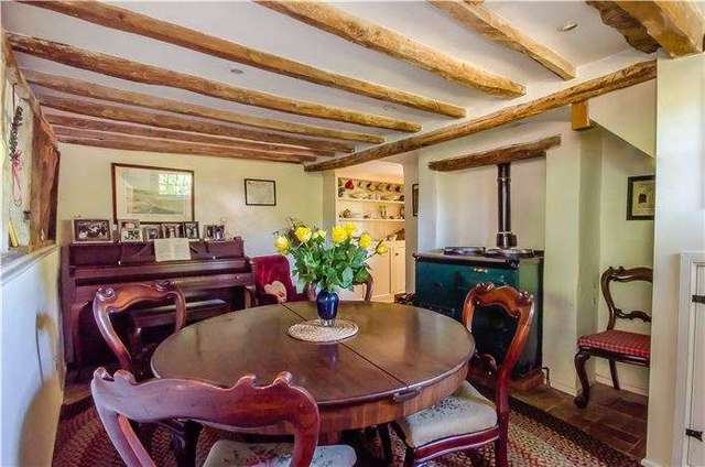  Image of 3 bedroom Cottage for sale in High Street Little Shelford Cambridge CB22 at Little Shelford, CB22 5ES