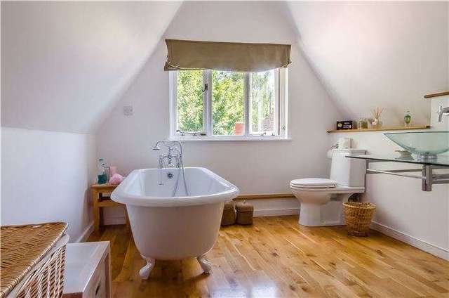  Image of 3 bedroom Cottage for sale in High Street Little Shelford Cambridge CB22 at Little Shelford, CB22 5ES