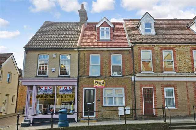  Image of 1 bedroom Maisonette for sale in High Street Rainham Gillingham ME8 at Rainham Gillingham Gillingham, ME8 8AR