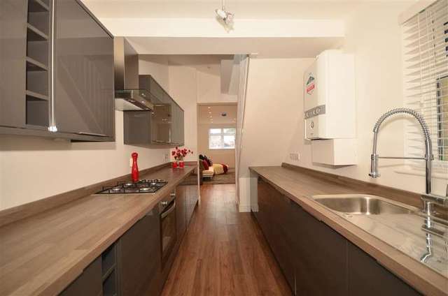  Image of 1 bedroom Detached house for sale in High Street Rainham Gillingham ME8 at Rainham Gillingham Gillingham, ME8 8AR