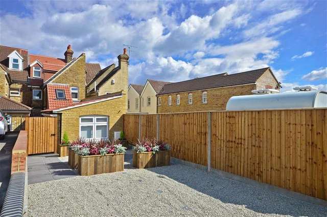  Image of 1 bedroom Detached house for sale in High Street Rainham Gillingham ME8 at Rainham Gillingham Gillingham, ME8 8AR