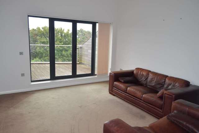  Image of 3 bedroom Apartment to rent in High Street Shoeburyness Southend-on-Sea SS3 at High Street Shoeburyness Southend On Sea, SS3 9AP