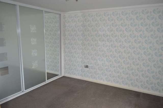 Image of 3 bedroom Apartment to rent in High Street Shoeburyness Southend-on-Sea SS3 at High Street Shoeburyness Southend On Sea, SS3 9AP