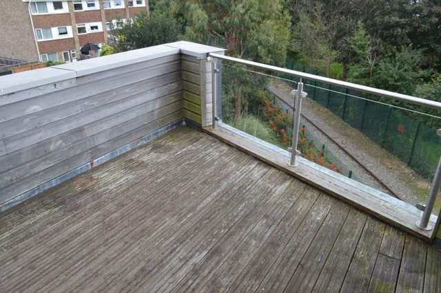  Image of 3 bedroom Apartment to rent in High Street Shoeburyness Southend-on-Sea SS3 at High Street Shoeburyness Southend On Sea, SS3 9AP