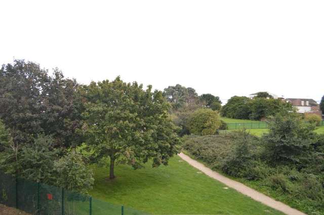  Image of 3 bedroom Apartment to rent in High Street Shoeburyness Southend-on-Sea SS3 at High Street Shoeburyness Southend On Sea, SS3 9AP