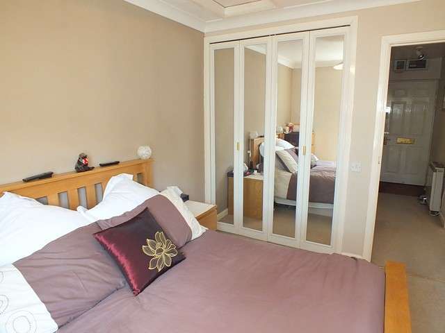  Image of 1 bedroom Flat to rent in Westwood Road Southampton SO17 at 28 Westwood Road  Southampton, SO17 1DN