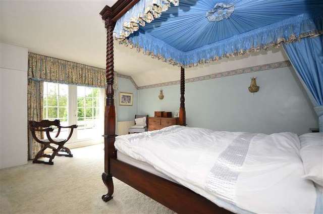  Image of 5 bedroom Detached house for sale in Horsham Road Handcross Haywards Heath RH17 at Handcross Haywards Heath Handcross, RH17 6DX