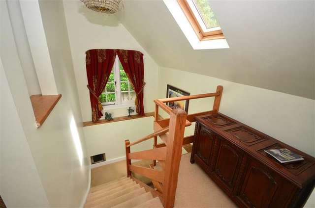  Image of 5 bedroom Detached house for sale in Horsham Road Handcross Haywards Heath RH17 at Handcross Haywards Heath Handcross, RH17 6DX