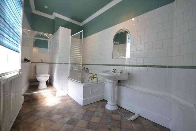  Image of 2 bedroom Detached house to rent in Hughenden Road Hastings TN34 at Hastings, TN34 3TA