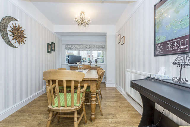  Image of 5 bedroom Detached house for sale in Zig Zag Road Kenley CR8 at Kenley Surrey, CR8 5EL