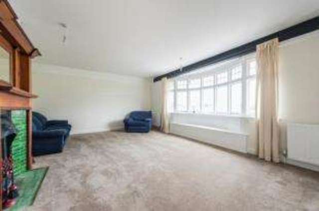  Image of 2 bedroom Maisonette for sale in Kings Road Shalford Guildford GU4 at Shalford Guildford Shalford, GU4 8JU