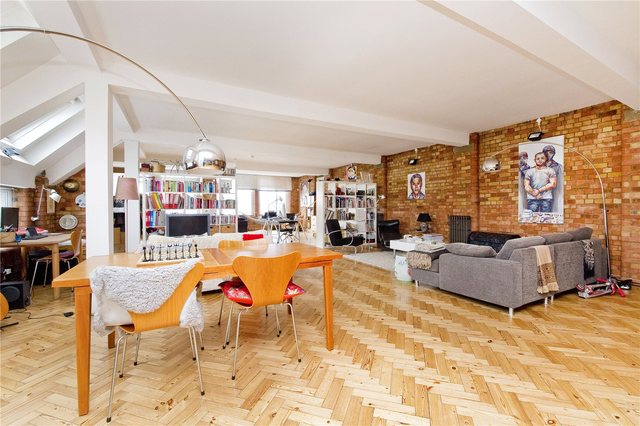  Image of 2 bedroom Flat to rent in Kingsland Road London E2 at London  Haggerston, E2 8DL