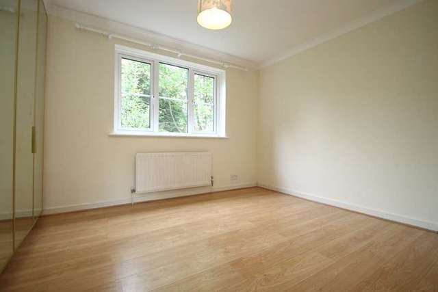  Image of 2 bedroom Flat to rent in Kingsworthy Close Kingston upon Thames KT1 at Kingston Upon Thames Surrey, KT1 3ER