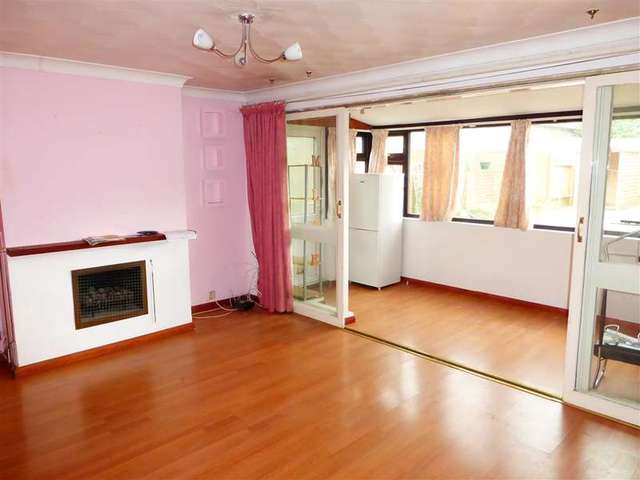  Image of 3 bedroom Semi-Detached house for sale in Kipling Avenue Goring-by-Sea Worthing BN12 at Goring-By-Sea Worthing Worthing, BN12 6LJ