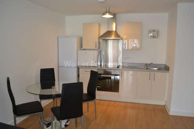  Image of 2 bedroom Apartment to rent in Pilgrims Way Salford M50 at Pilgrims Way  Salford, M50 1AU