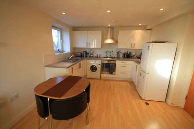  Image of 2 bedroom Apartment for sale in Lakeside Rise Manchester M9 at Blackley New Road  Manchester, M9 8QB
