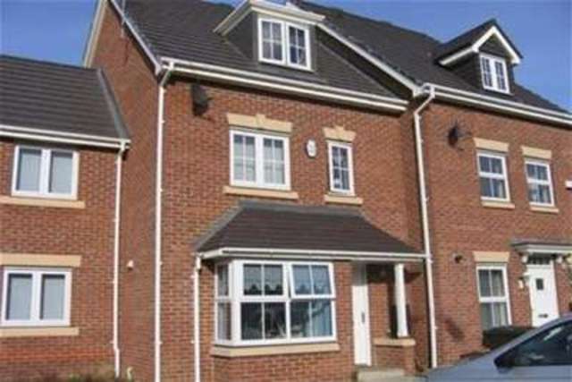  Image of 4 bedroom Detached house to rent in St. Barnabas Road Middlesbrough TS5 at Middlesbrough, TS5 6AZ