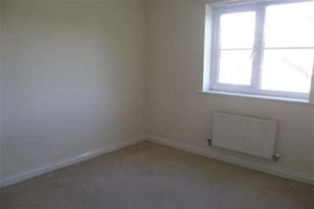  Image of 4 bedroom Detached house to rent in St. Barnabas Road Middlesbrough TS5 at Middlesbrough, TS5 6AZ